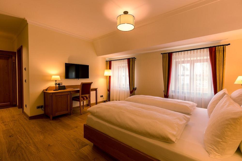 Hotel & Gaststaette Zum Erdinger Weissbraeu Monachium