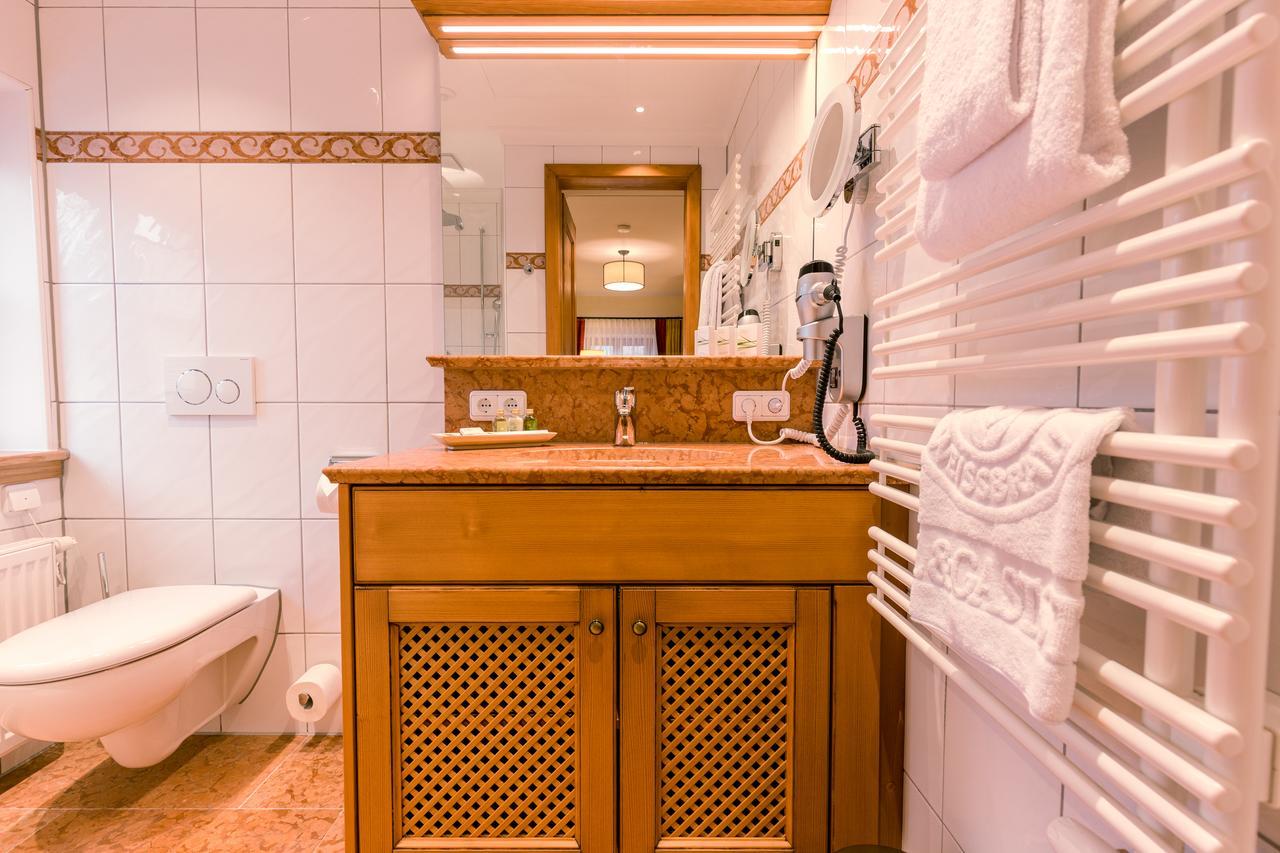 Hotel & Gaststaette Zum Erdinger Weissbraeu 3*