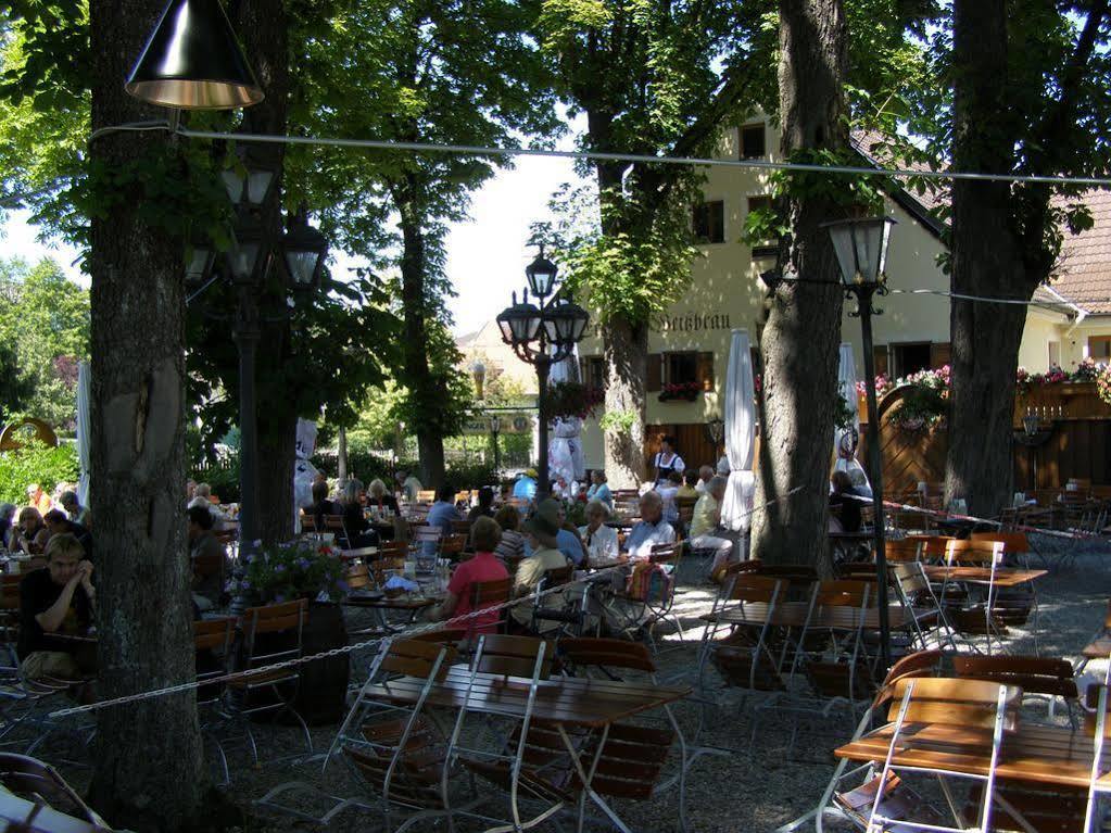 Hotel & Gaststaette Zum Erdinger Weissbraeu 3*