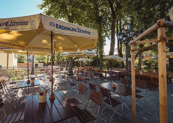 Hotel & Gaststaette Zum Erdinger Weissbraeu