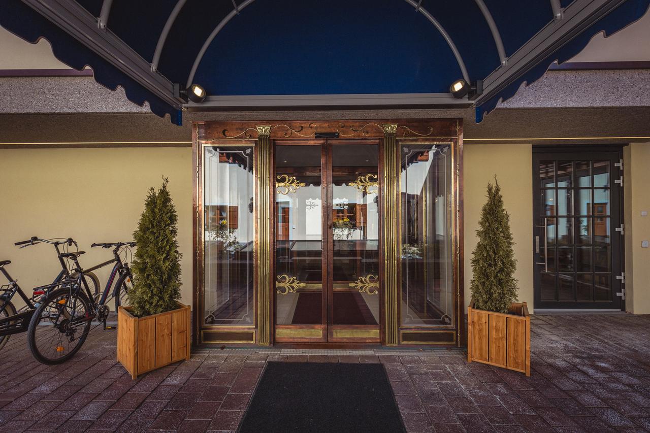 Hotel & Gaststaette Zum Erdinger Weissbraeu